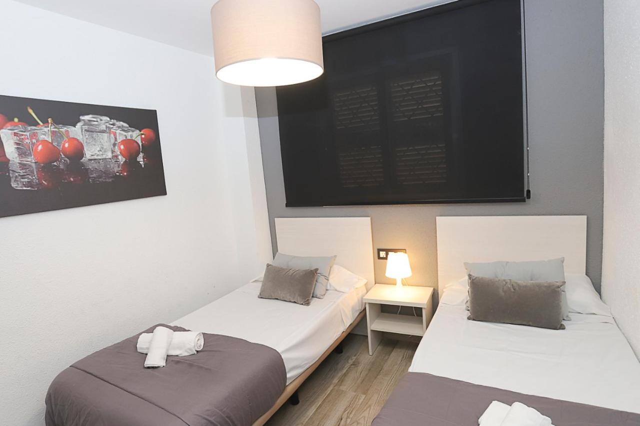 Apartamento Differentflats Llum Salou Exterior foto